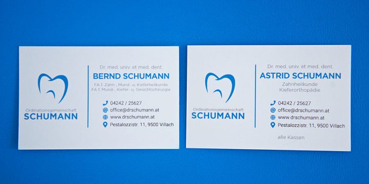Unsere Visitenkarten entnehmen Sie am Empfang